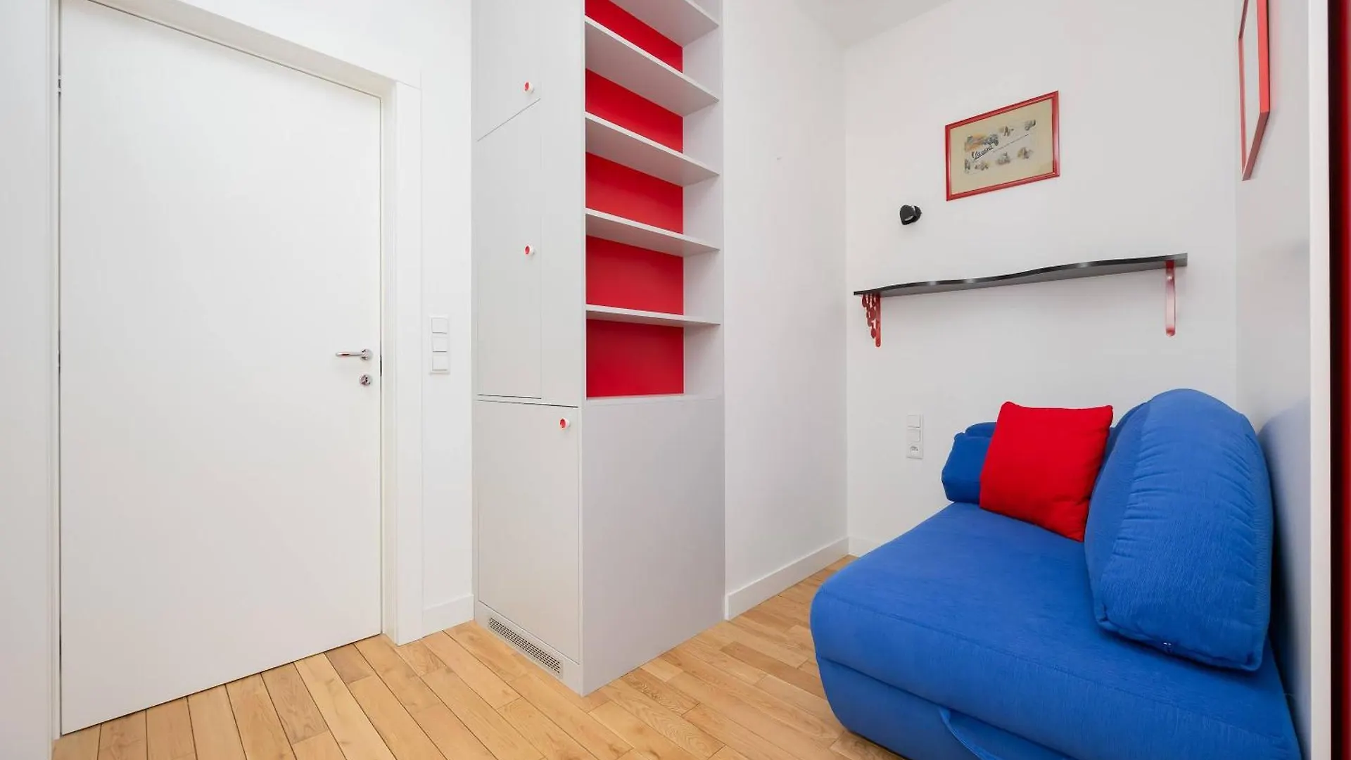 Leszczynska American Retro Apartment With Balcony Warsaw'S Powisle By Noclegi Renters Poland