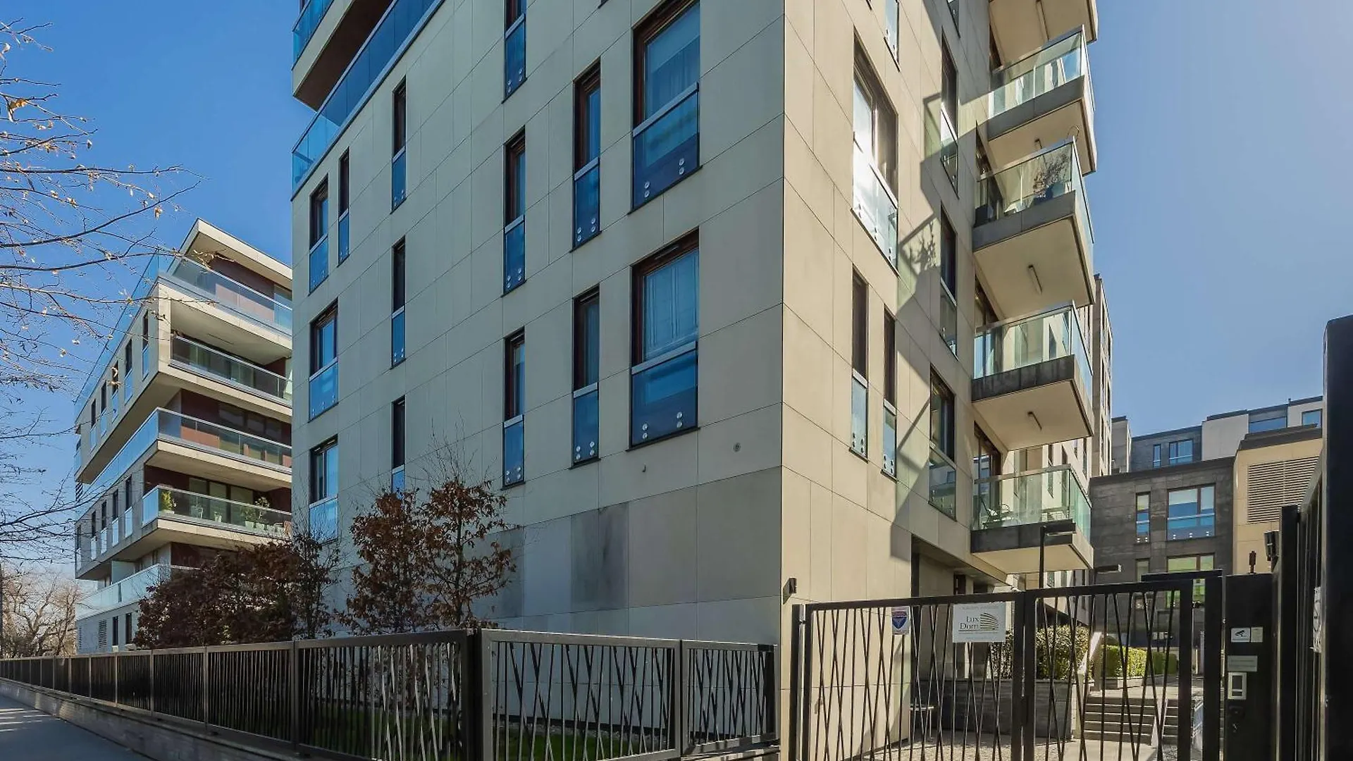 Leszczynska American Retro Apartment With Balcony Warsaw'S Powisle By Noclegi Renters 0*, Warsaw Poland