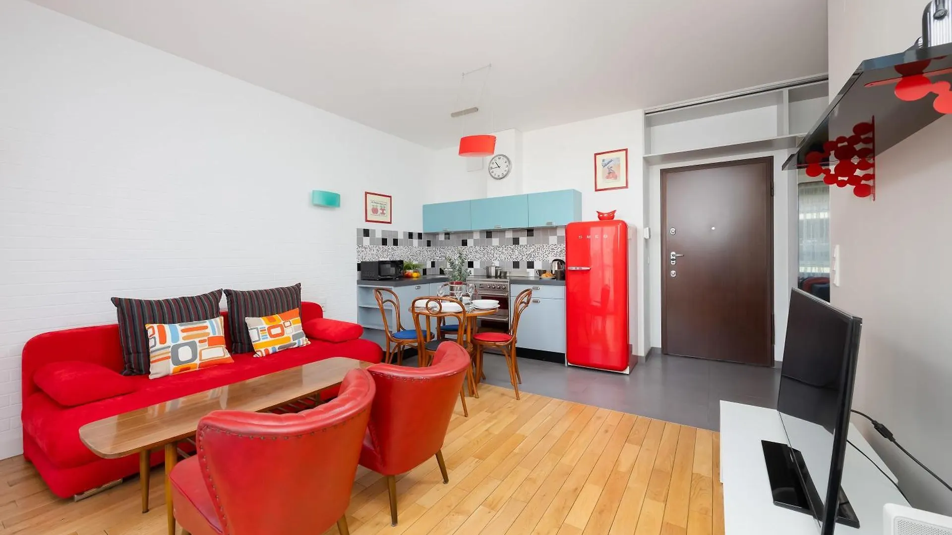 Leszczynska American Retro Apartment With Balcony Warsaw'S Powisle By Noclegi Renters