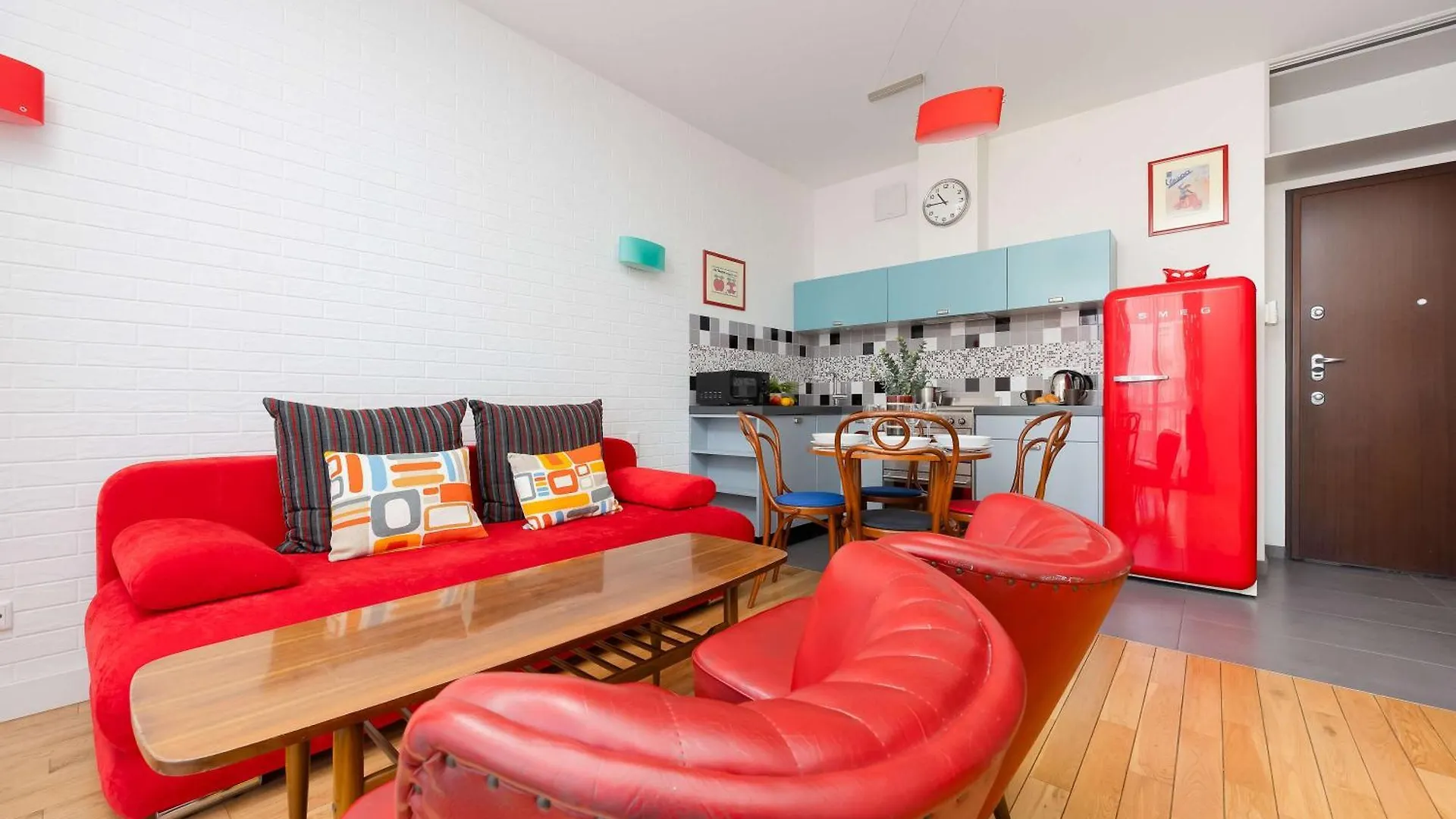 Leszczynska American Retro Apartment With Balcony Warsaw'S Powisle By Noclegi Renters Poland