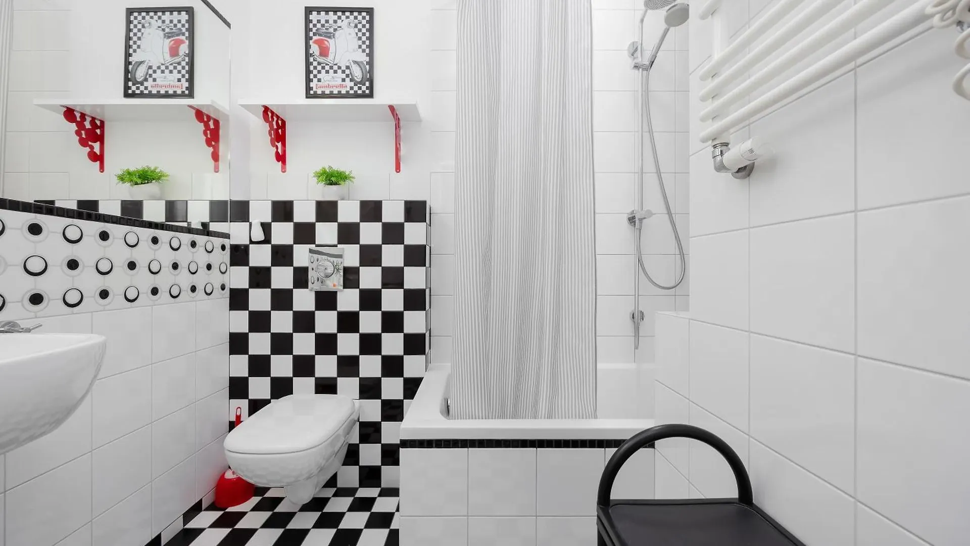 Leszczynska American Retro Apartment With Balcony Warsaw'S Powisle By Noclegi Renters