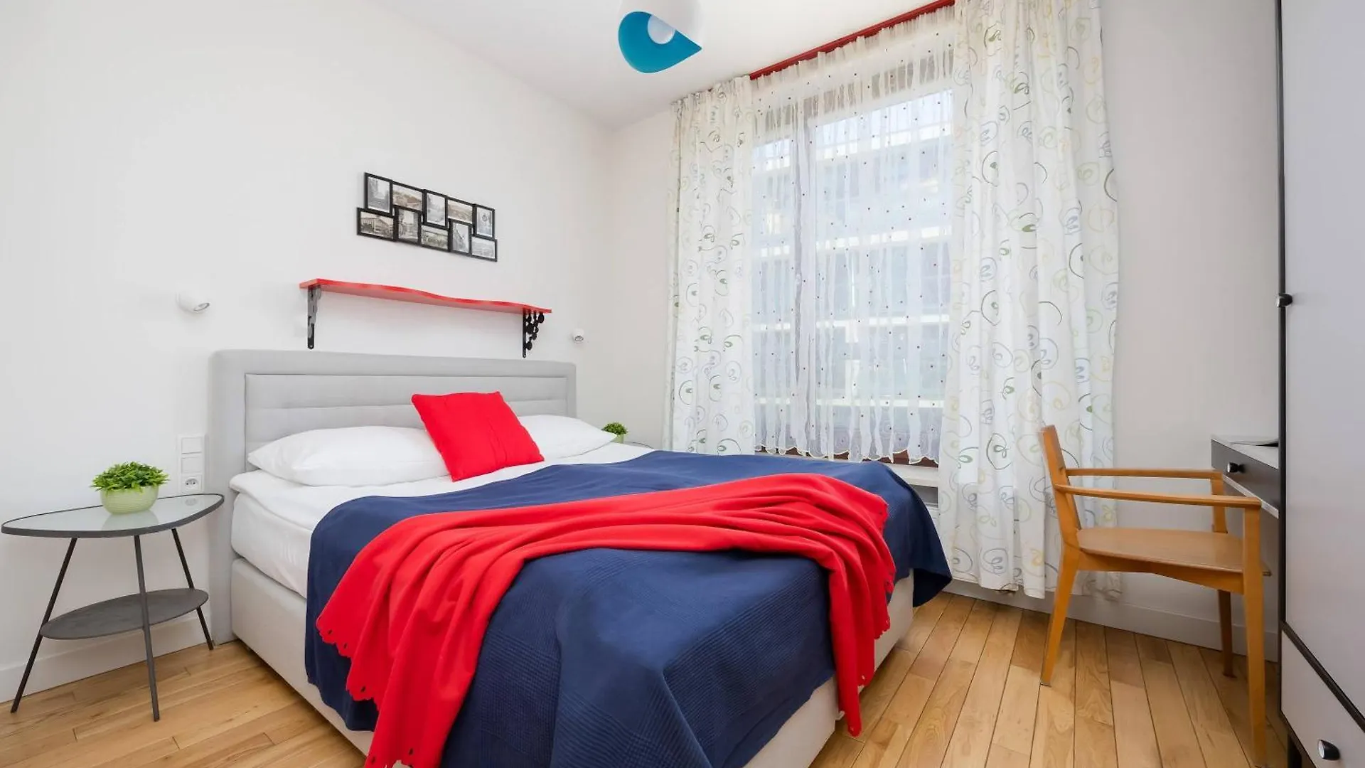 Leszczynska American Retro Apartment With Balcony Warsaw'S Powisle By Noclegi Renters